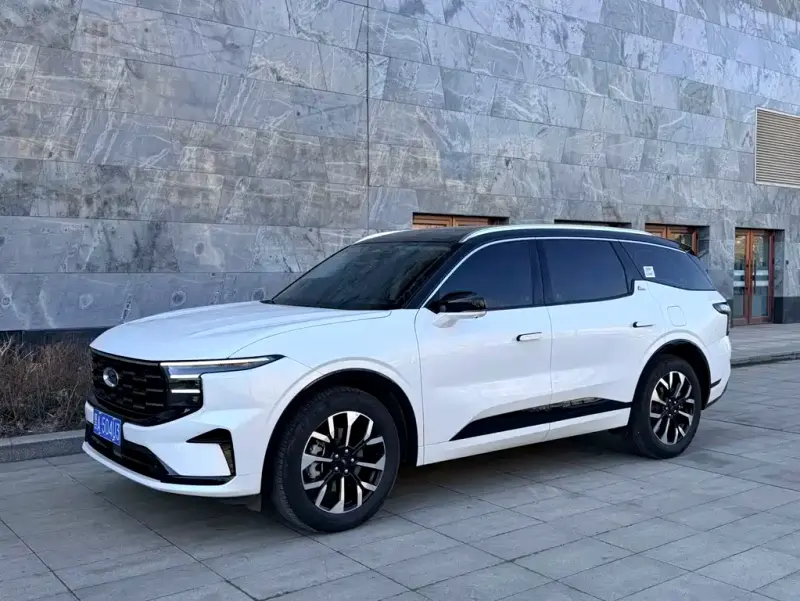 Ford Edge, 2025