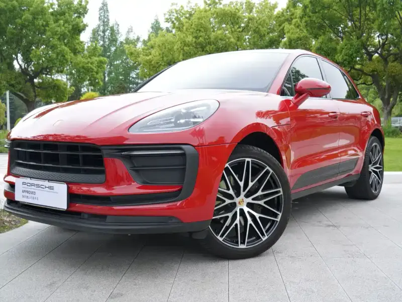Porsche Macan, 2023 — фото 1