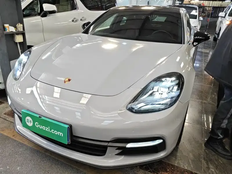 Porsche Panamera, 2019 — фото 1