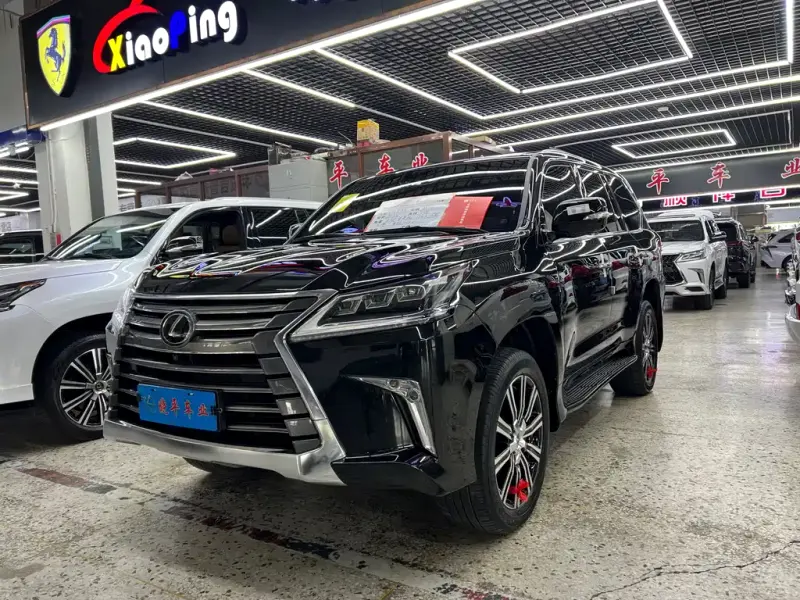 Lexus LX, 2017 — фото 1