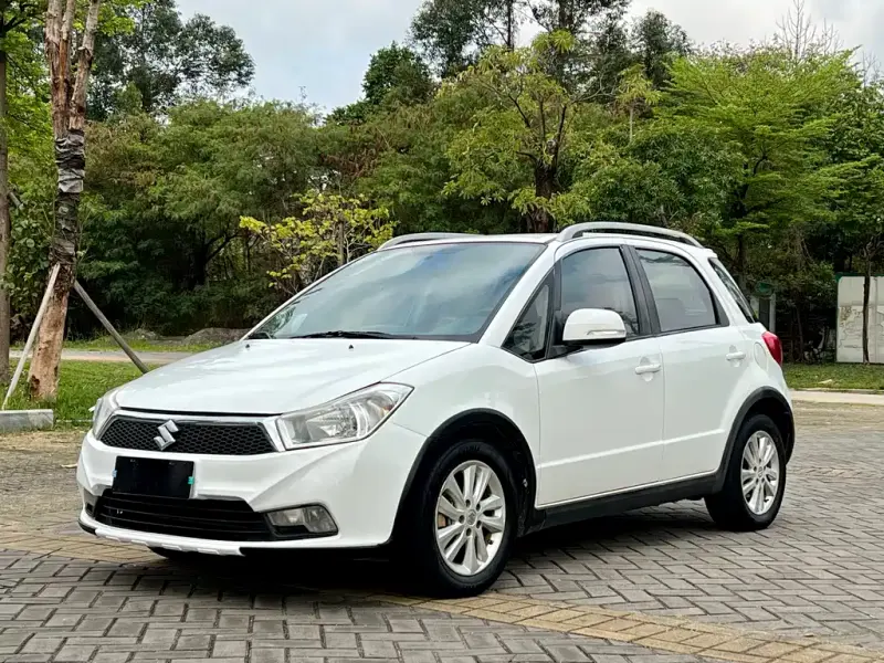 Suzuki SX4, 2014 — фото 1