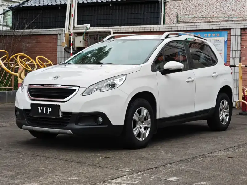 Peugeot 2008, 2015 — фото 1