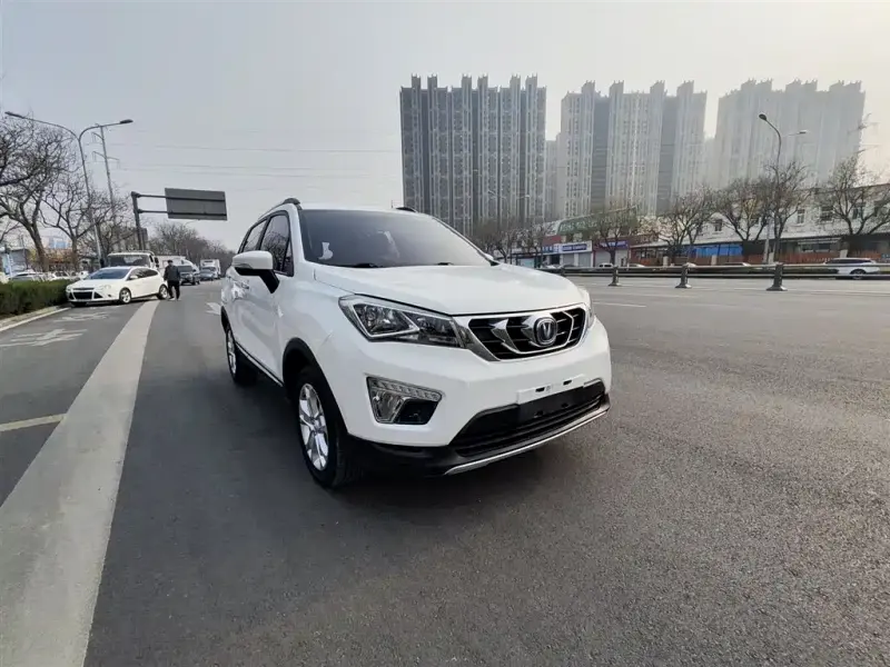 Changan CS15, 2017 — фото 1