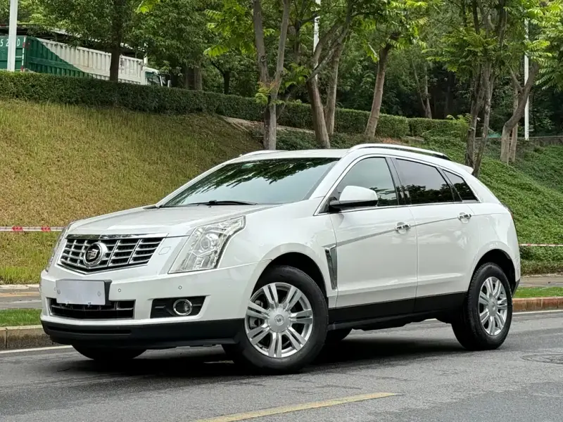 Cadillac SRX, 2015 — фото 1