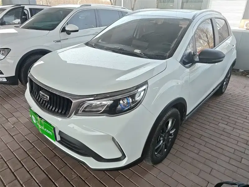 Geely Vision X3, 2022 — фото 1