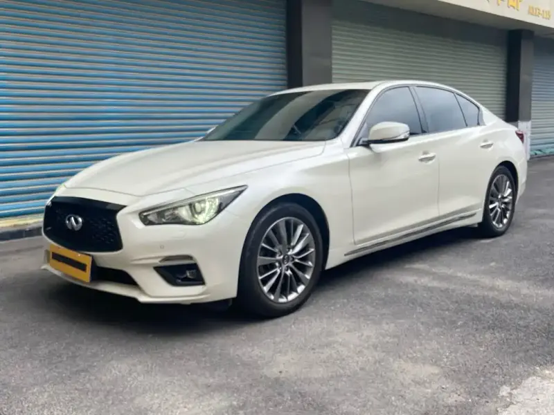 Infiniti Q50L, 2018