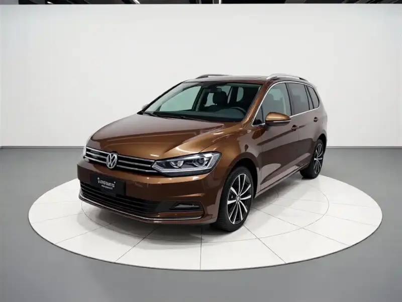 Volkswagen Touran, 2017 — фото 1