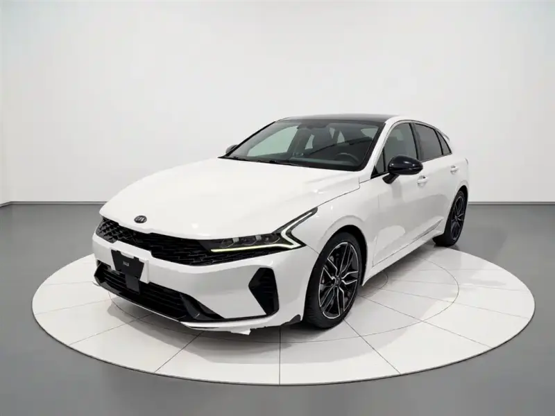 Kia K5, 2021
