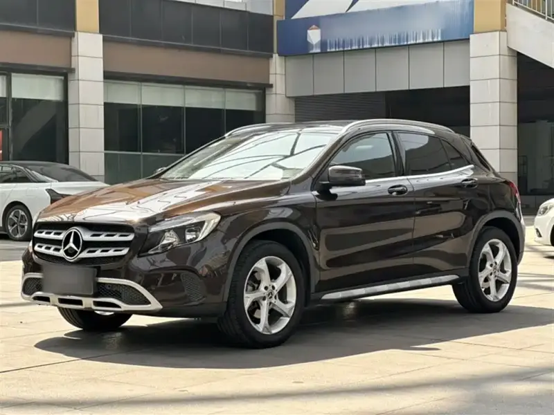 Mercedes-Benz GLA, 2018 — фото 1