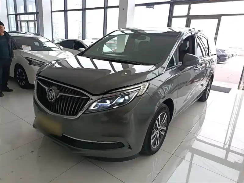 Buick GL8, 2017