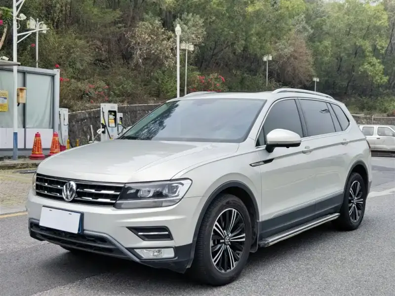 Volkswagen Tiguan L, 2021