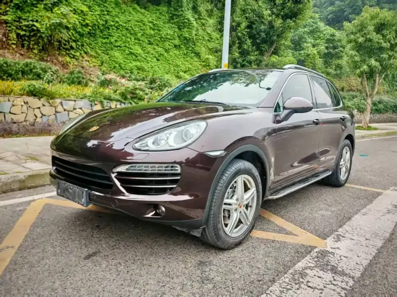Porsche Cayenne, 2013
