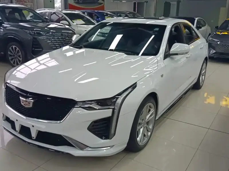 Cadillac CT4, 2022
