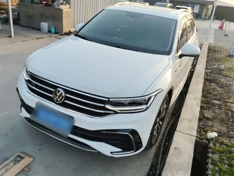 Volkswagen Tiguan L, 2022