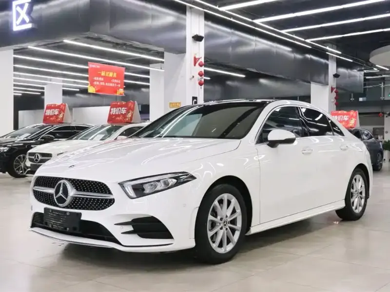 Mercedes-Benz A-Class, 2021 — фото 1