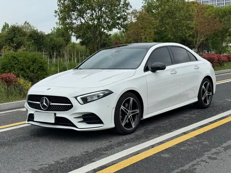 Mercedes-Benz A-Class, 2020 — фото 1