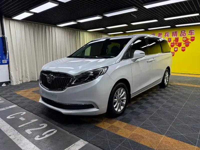 Buick GL8, 2017