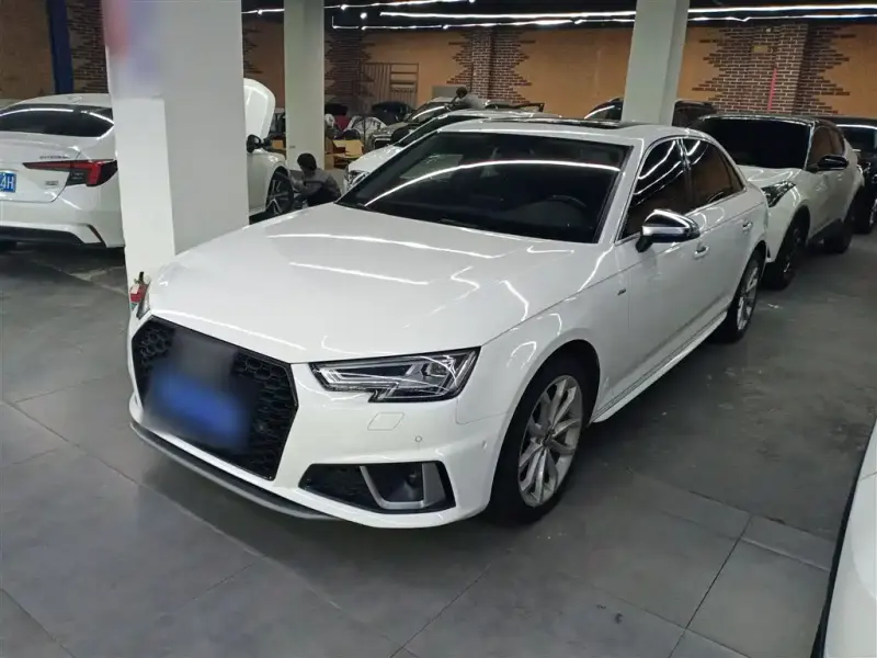 Audi A4L, 2019