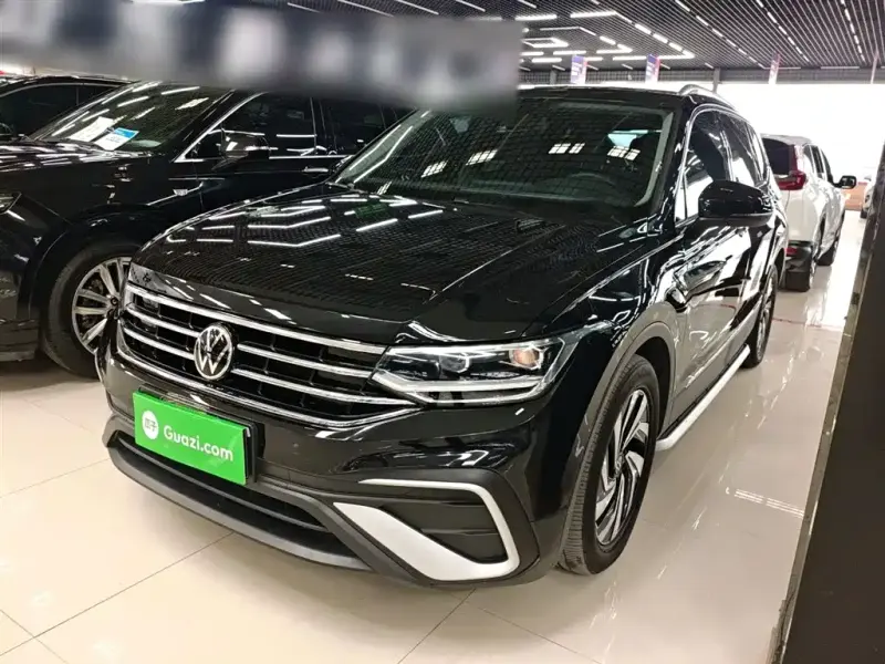 Volkswagen Tiguan L, 2022