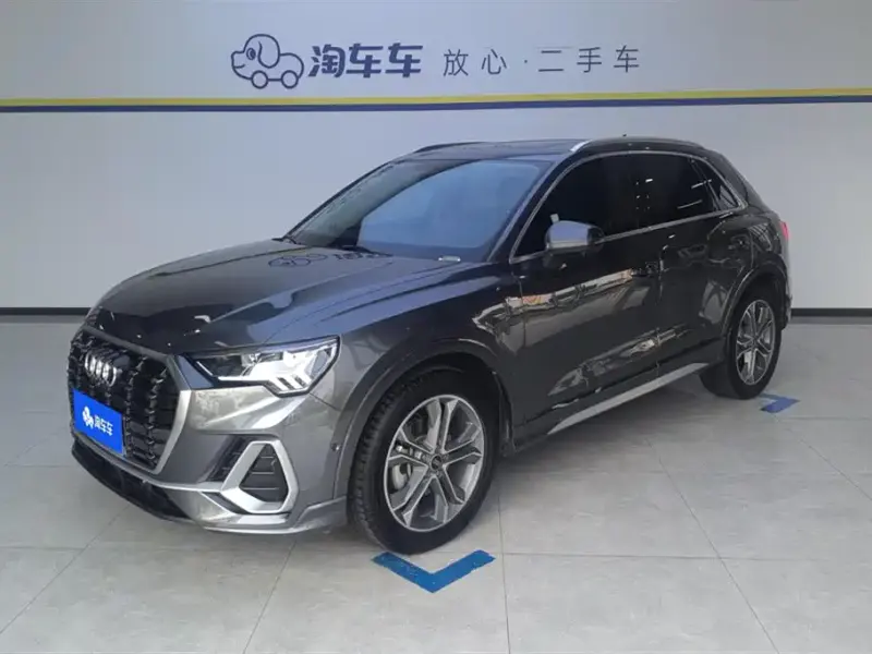 Audi Q3, 2022