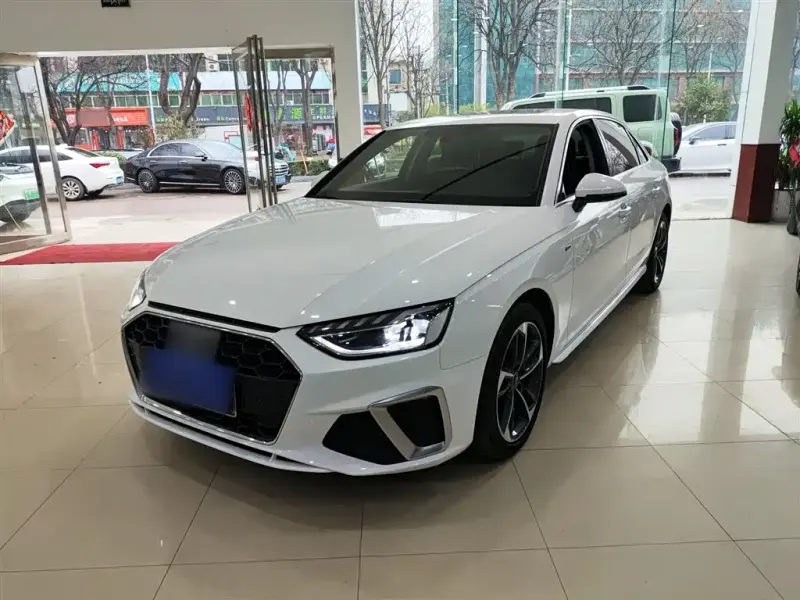 Audi A4L, 2023