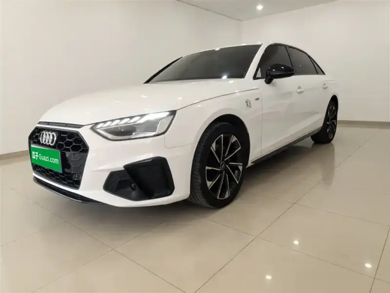 Audi A4L, 2023
