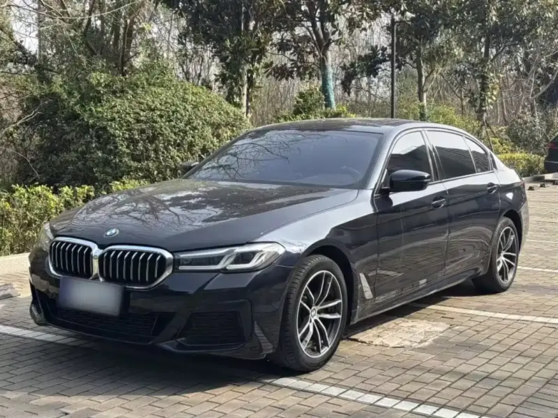 BMW 5 Series, 2022 — фото 1