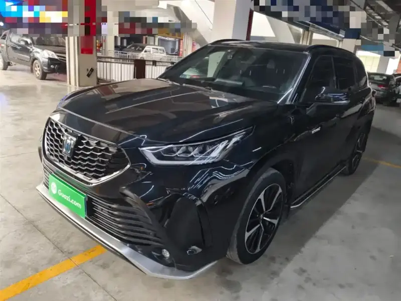 Toyota Crown Kluger, 2022
