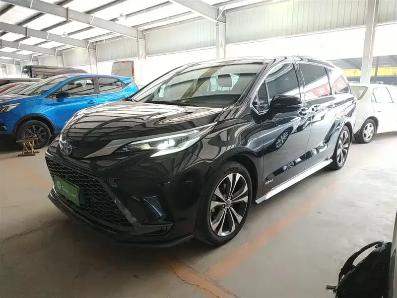 Toyota Granvia, 2023