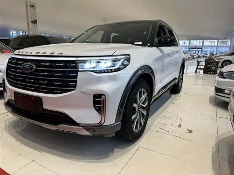 Ford Explorer, 2023