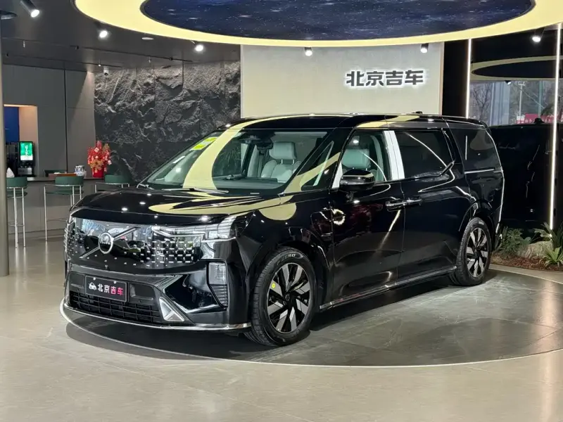 Volvo EM90, 2026