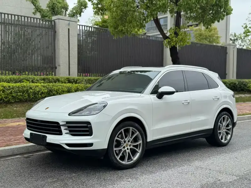 Porsche Cayenne, 2023