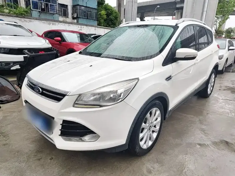 Ford Kuga, 2016