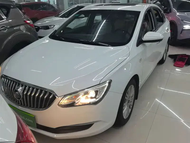 Buick Excelle, 2017