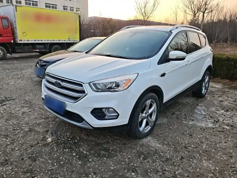 Ford Kuga, 2018