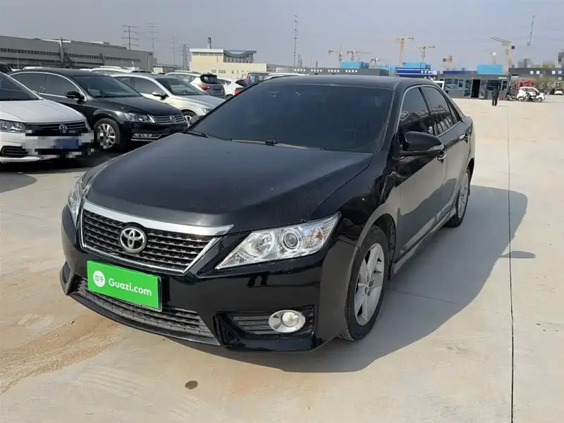Toyota Camry, 2016