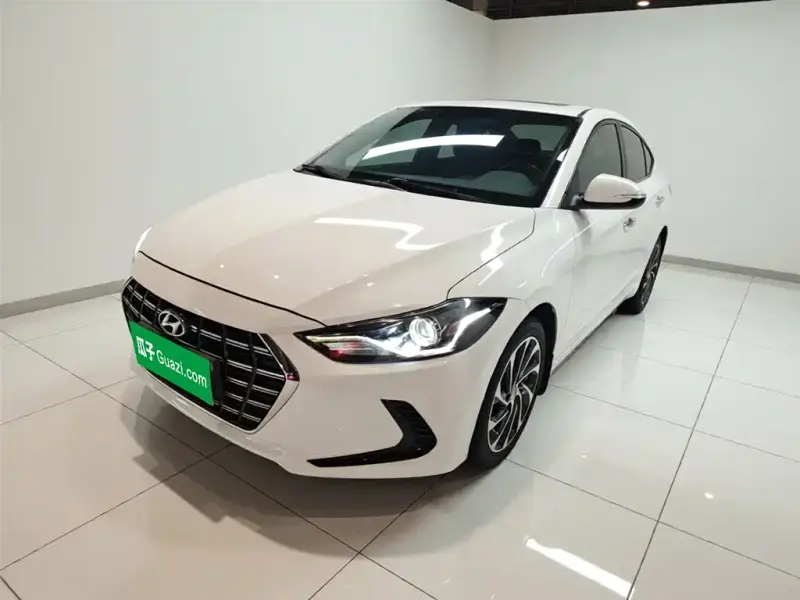 Hyundai Elantra, 2020