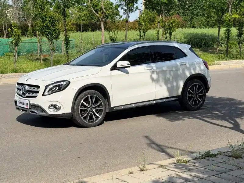 Mercedes-Benz GLA, 2017 — фото 1