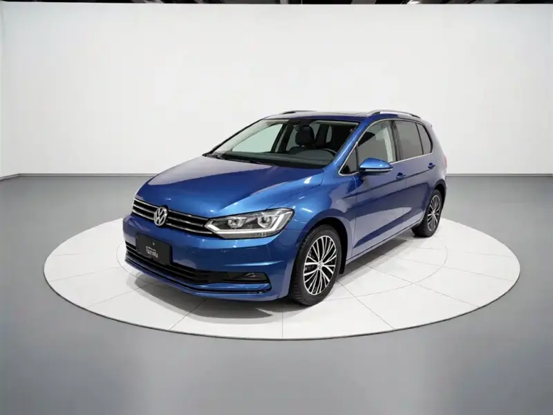 Volkswagen Touran, 2017 — фото 1