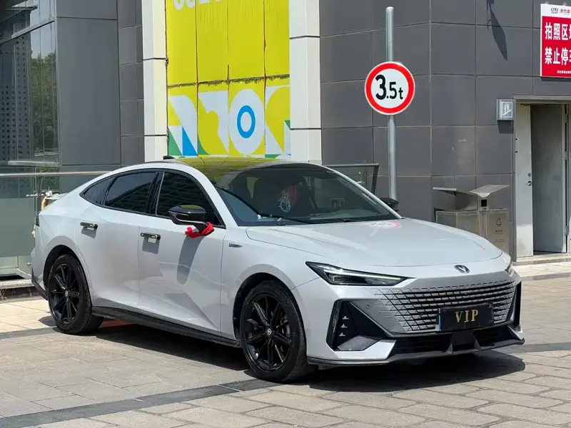 Changan UNI-V, 2022