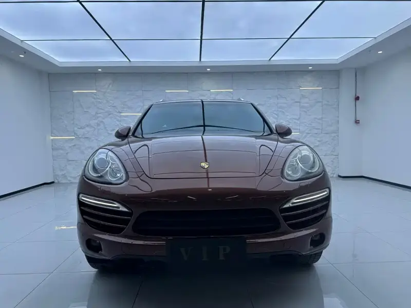 Porsche Cayenne, 2013