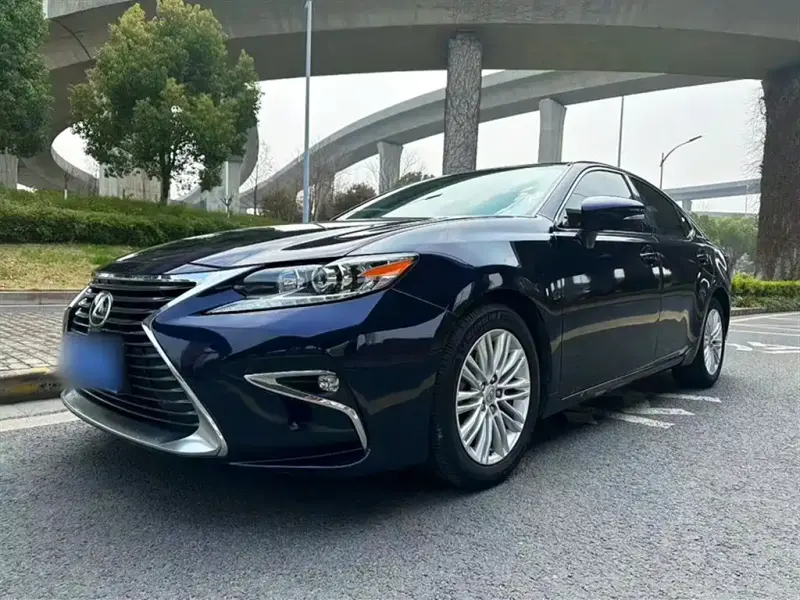 Lexus ES, 2017