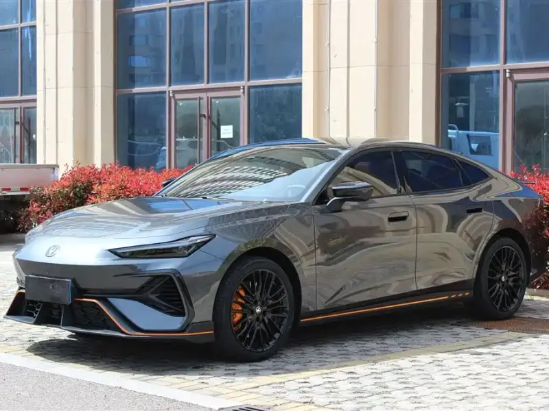 Changan UNI-V, 2025