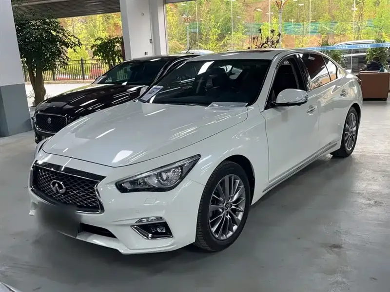 Infiniti Q50L, 2021