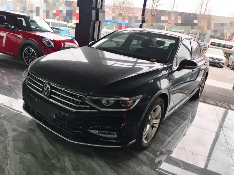 Volkswagen Magotan, 2025