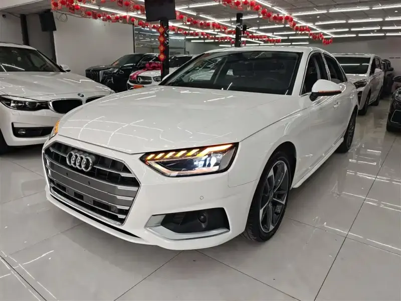 Audi A4L, 2020