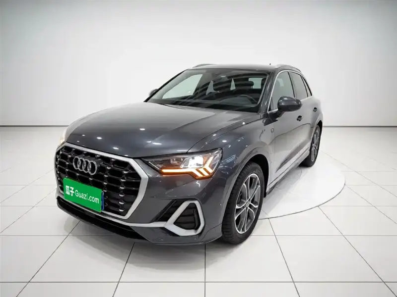 Audi Q3, 2021
