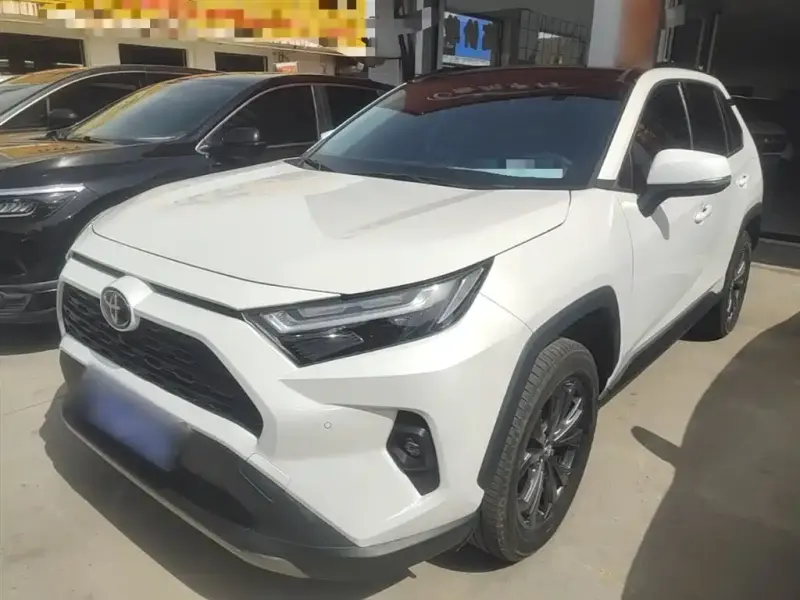 Toyota RAV4, 2023