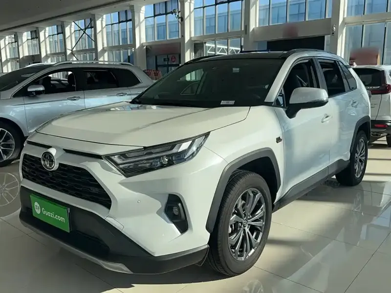 Toyota RAV4, 2024