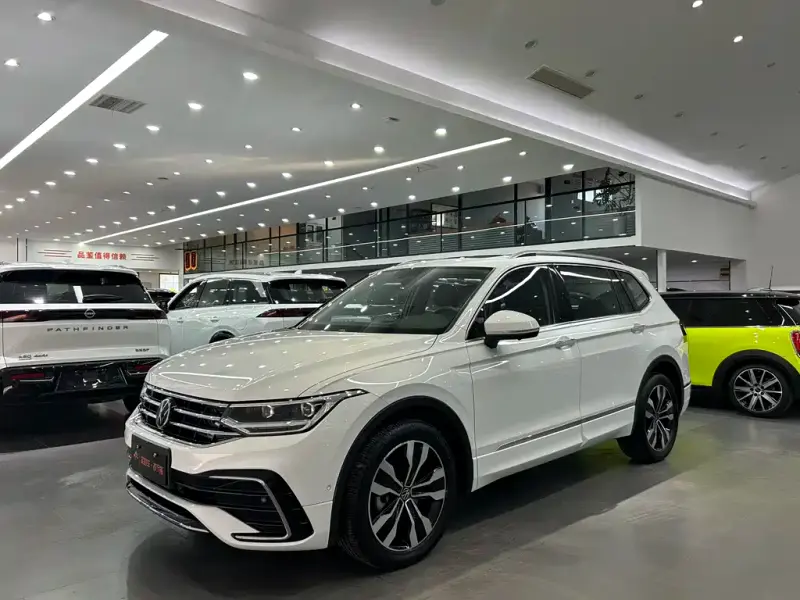 Volkswagen Tiguan L, 2025